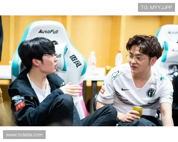 OMG逆袭WE上演激烈对决 谁能笑到最后晋级季后赛